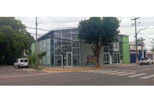 local en alquiler av m ugarte y venezuela